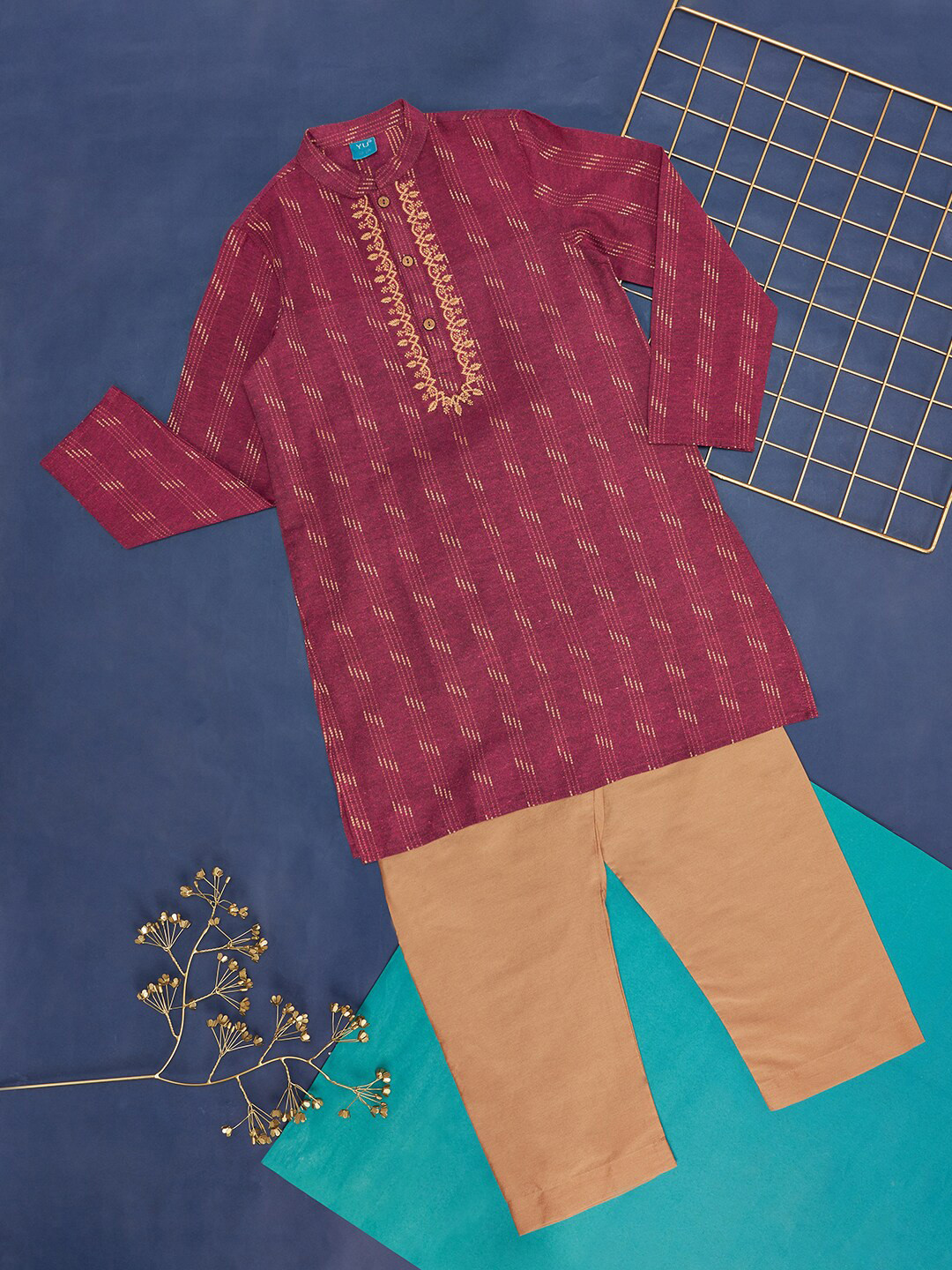 YU by Pantaloons Boys Woven Design Thread Work Pure Cotton Straight Kurta With Pyjamas