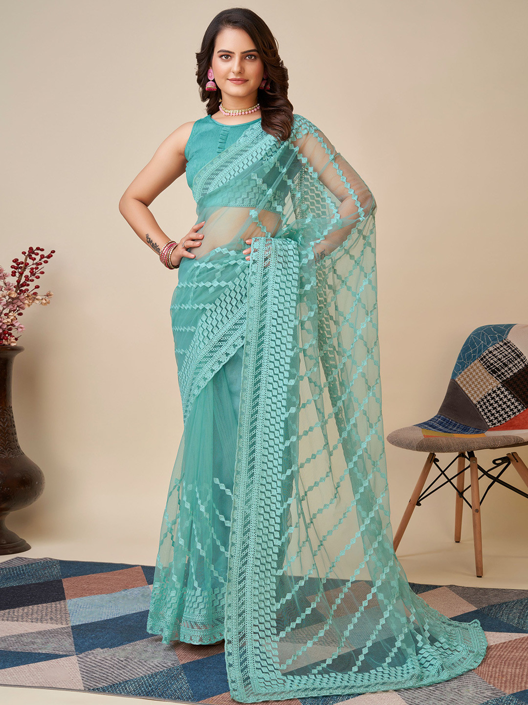VAIRAGEE Embroidered Net Saree