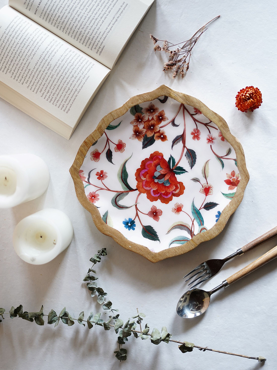 TWIG STORY Floral Valley Off White & Red Phoolon Ki Chaader Enameled Food Platter