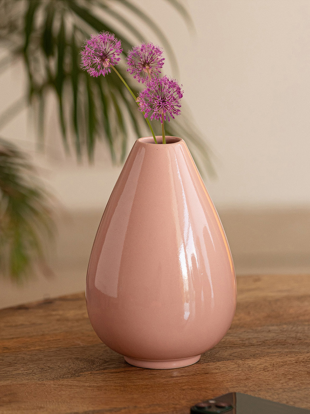 ExclusiveLane Dewdrop Pink Ceramic Vase