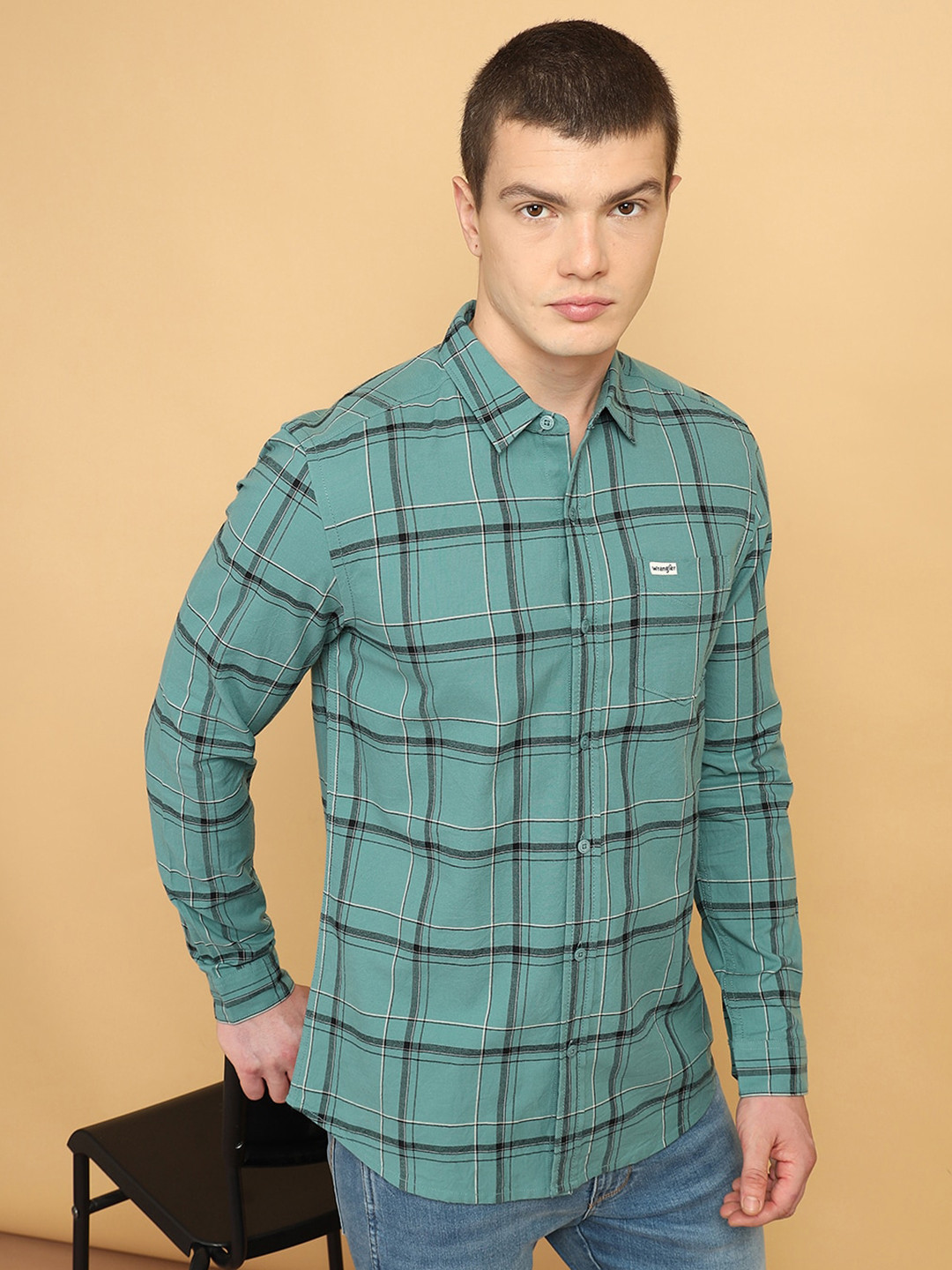 Wrangler Checked Spread Collar Regular Fit Cotton Casual Shirt
