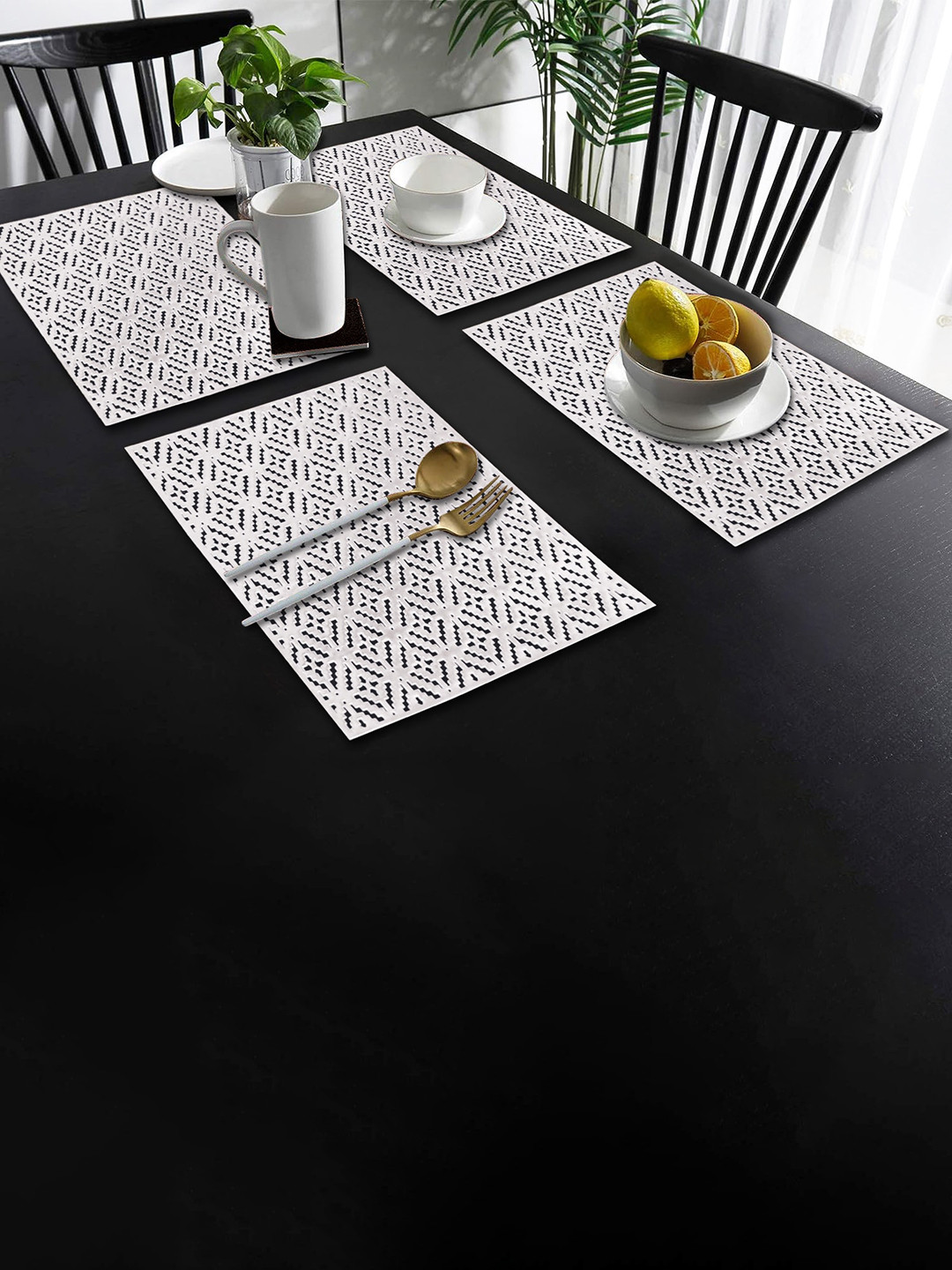 Dakshya Industries Sliver 4-Pieces Rectangular Table Placemats