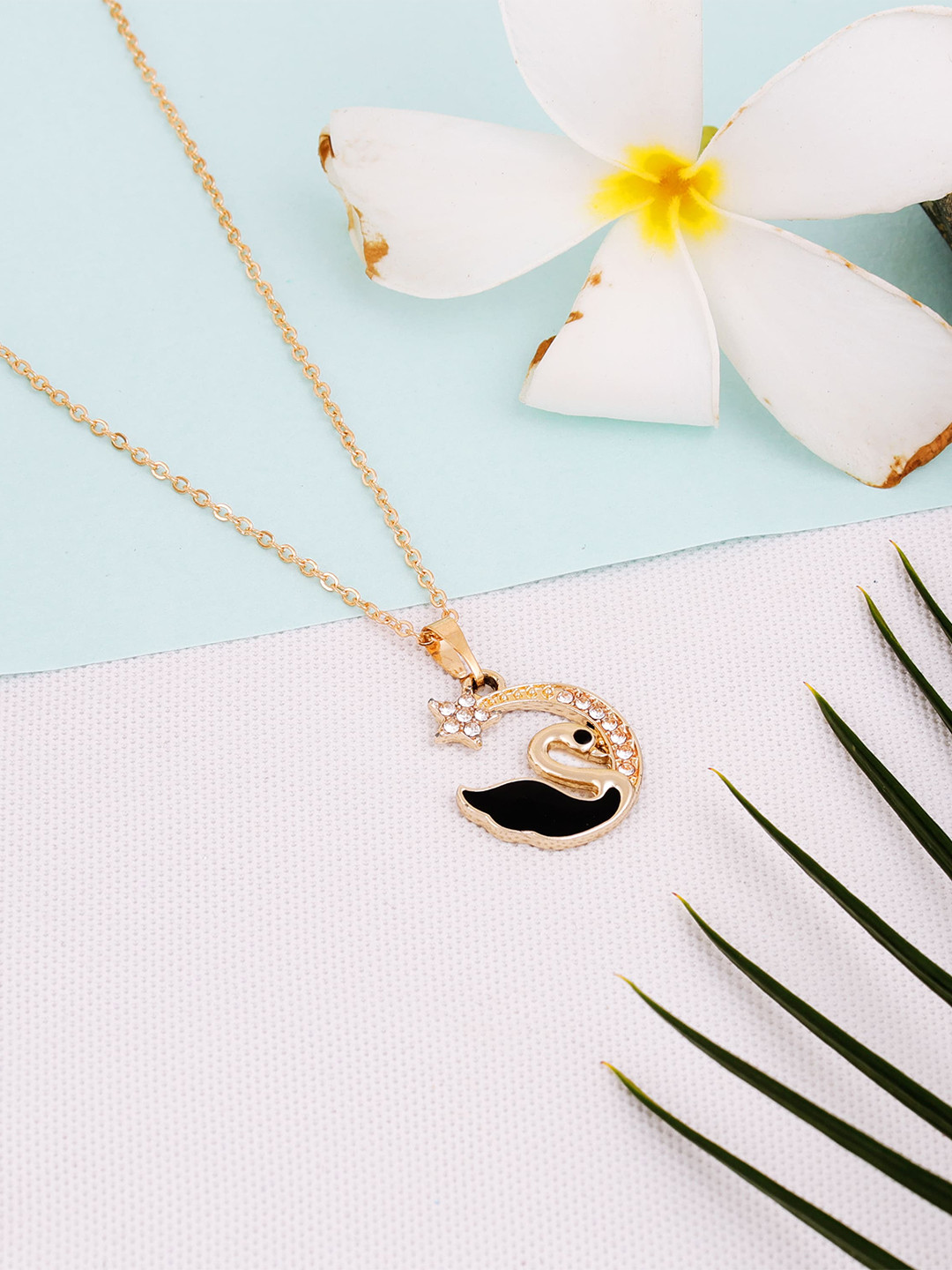 Fashion Frill Gold Plated Swan Pendant With Chain