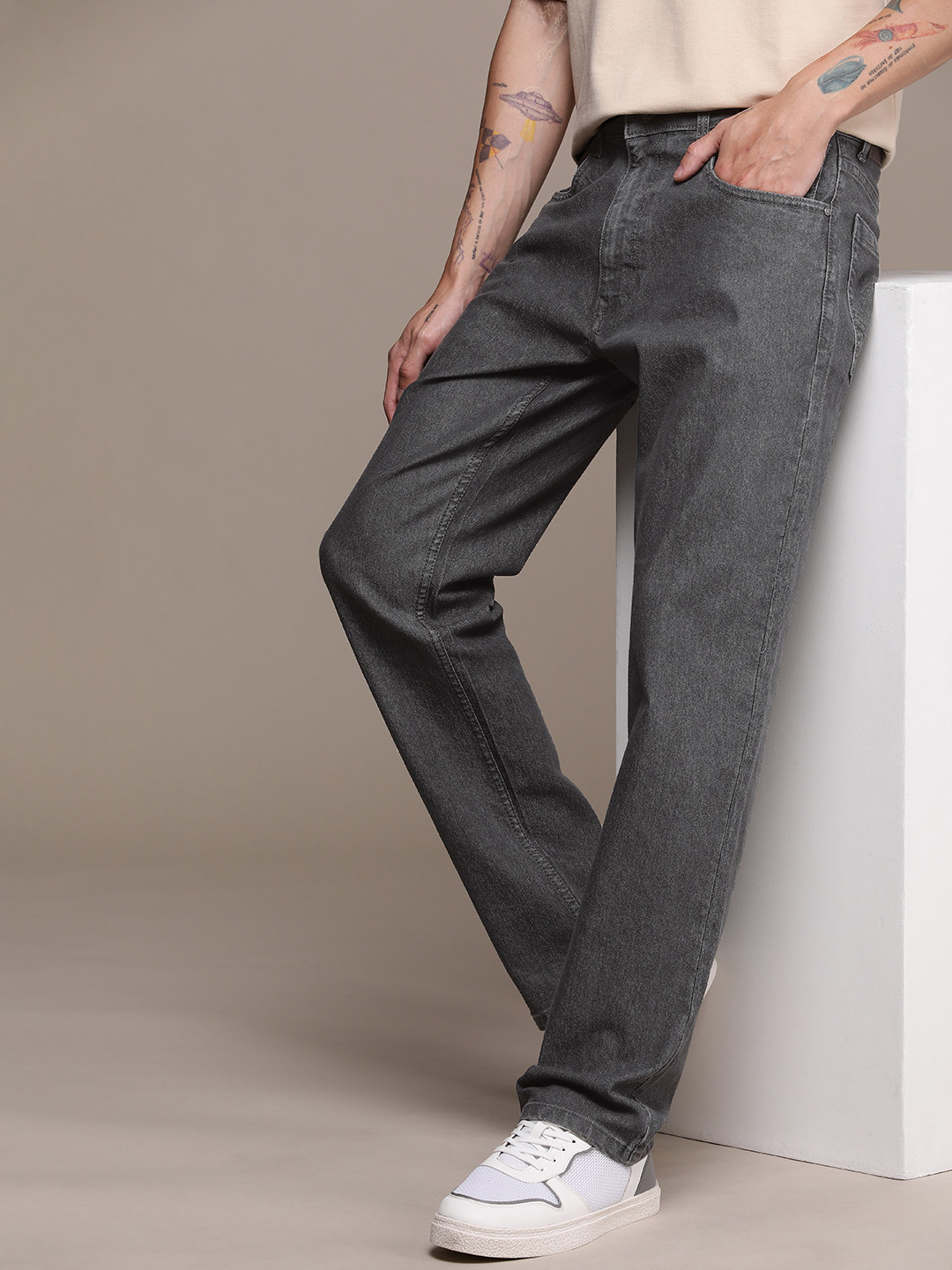 WROGN Men Light Fade Stretchable Jeans