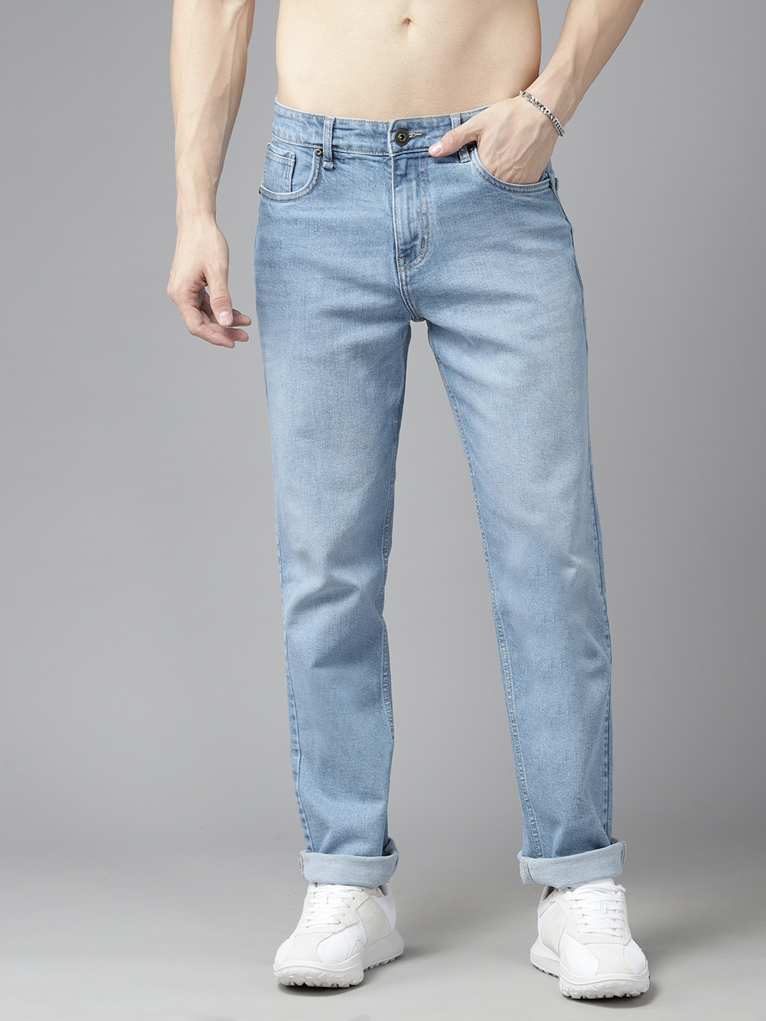 Roadster Men Relaxed Fit Light Fade Stretchable Jeans