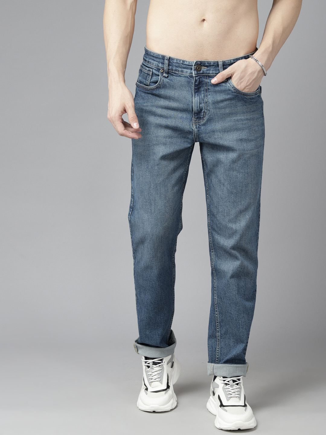 Roadster Men Relaxed Fit Light Fade Stretchable Jeans
