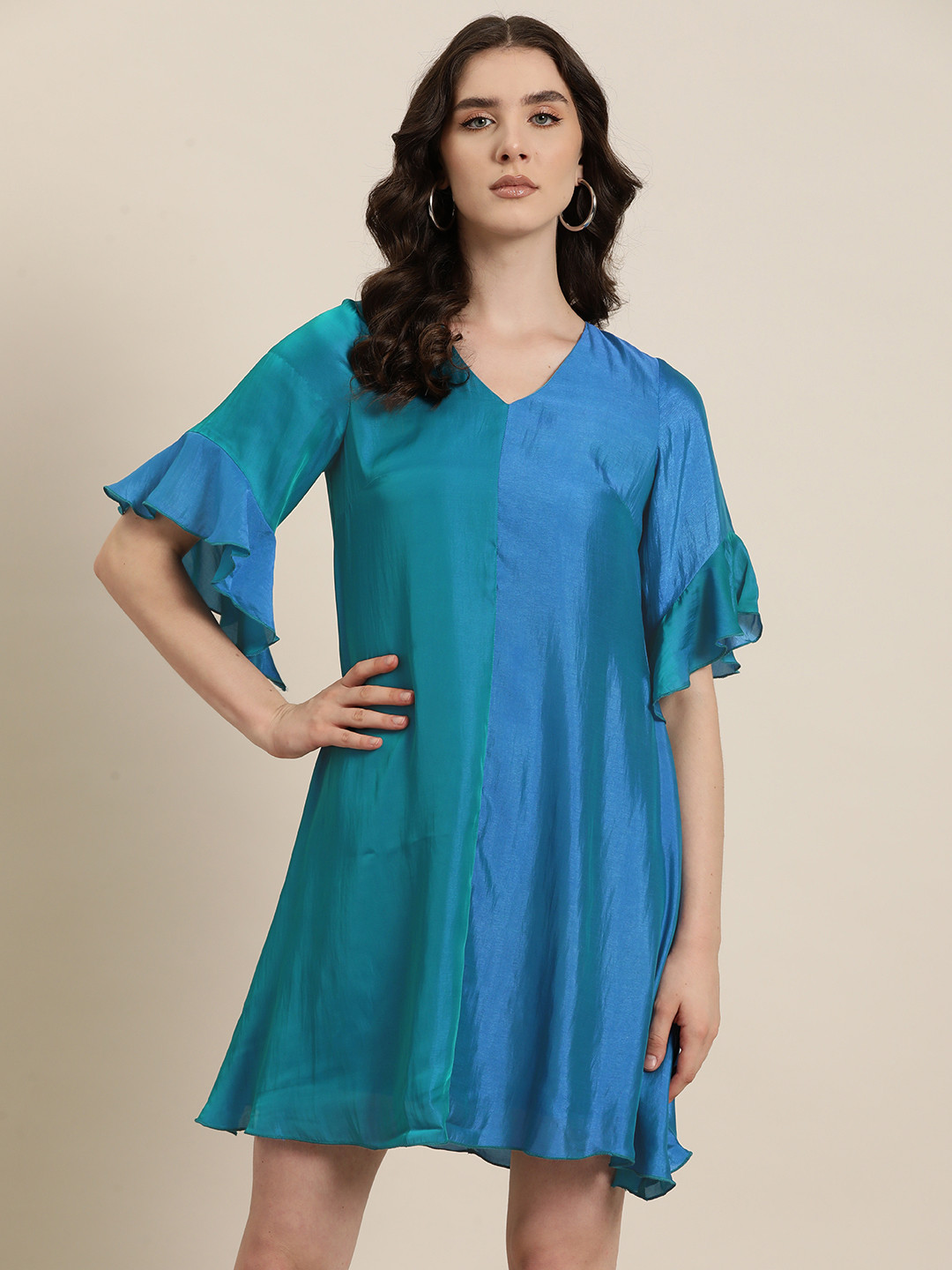 Qurvii Blue & Green Colourblocked Bell Sleeve A-Line Dress