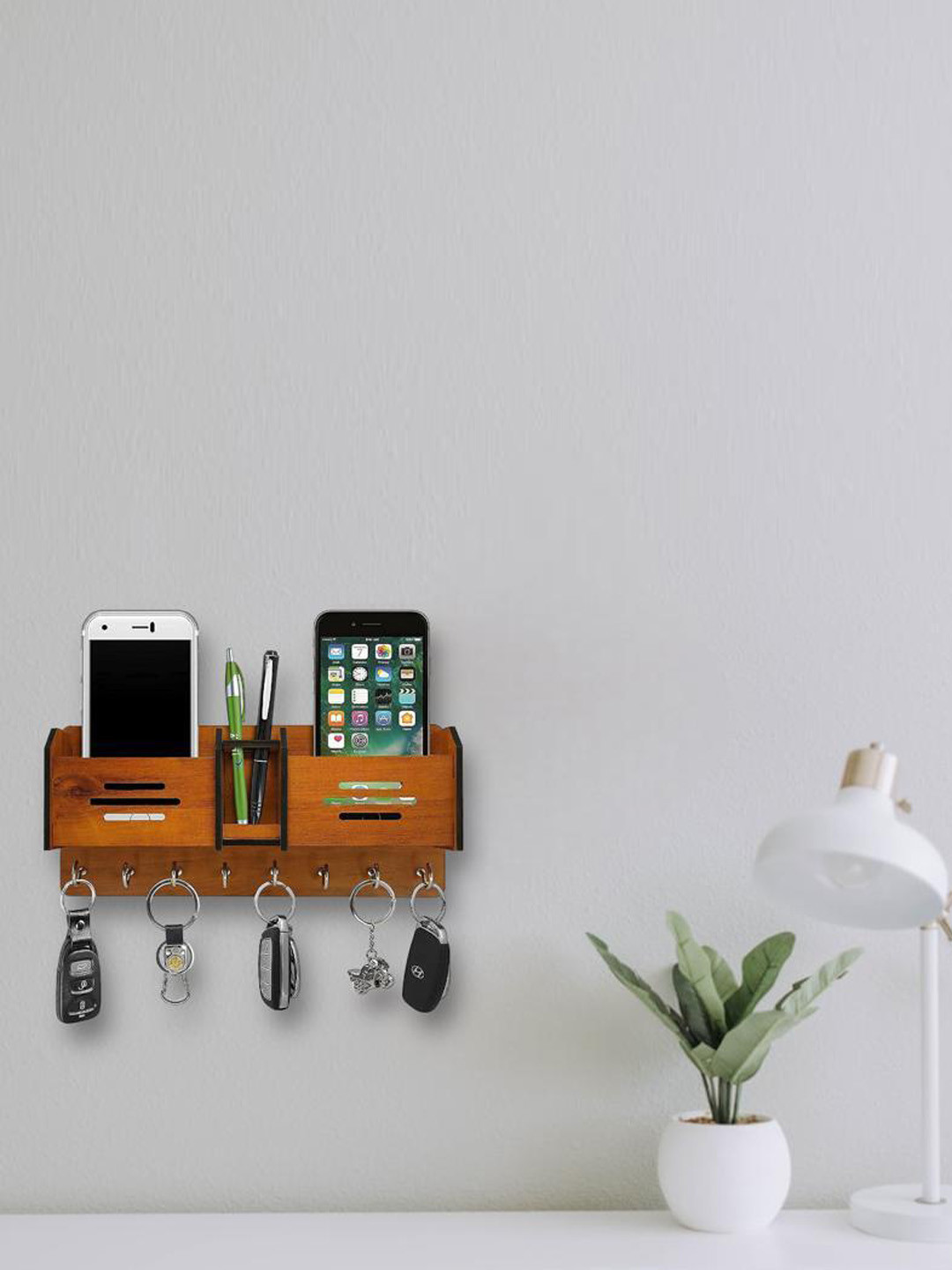 CAPIO ART Brown Wooden Key Holder