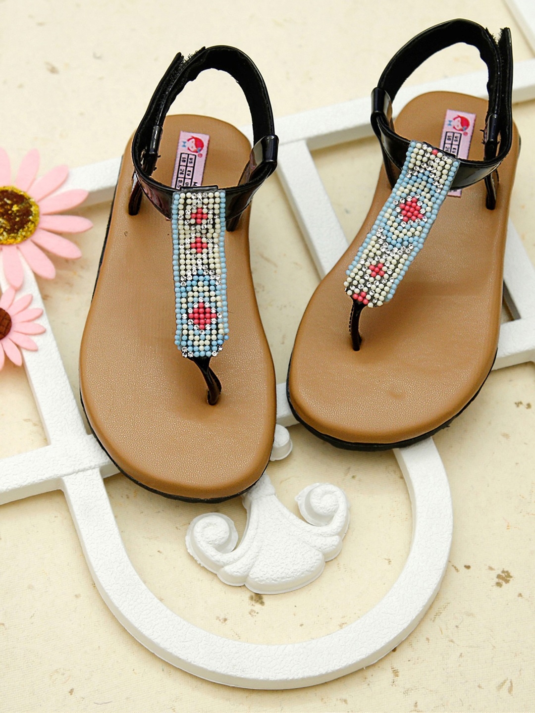 Chica sandals discount
