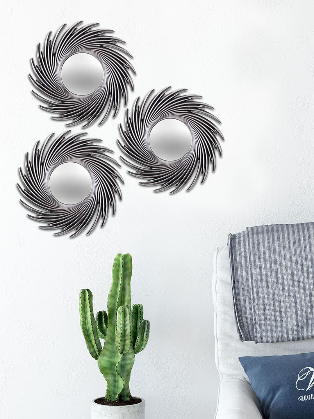 Art Street Unisex Silver-Toned Set of 3 Decorative Wall Mirror