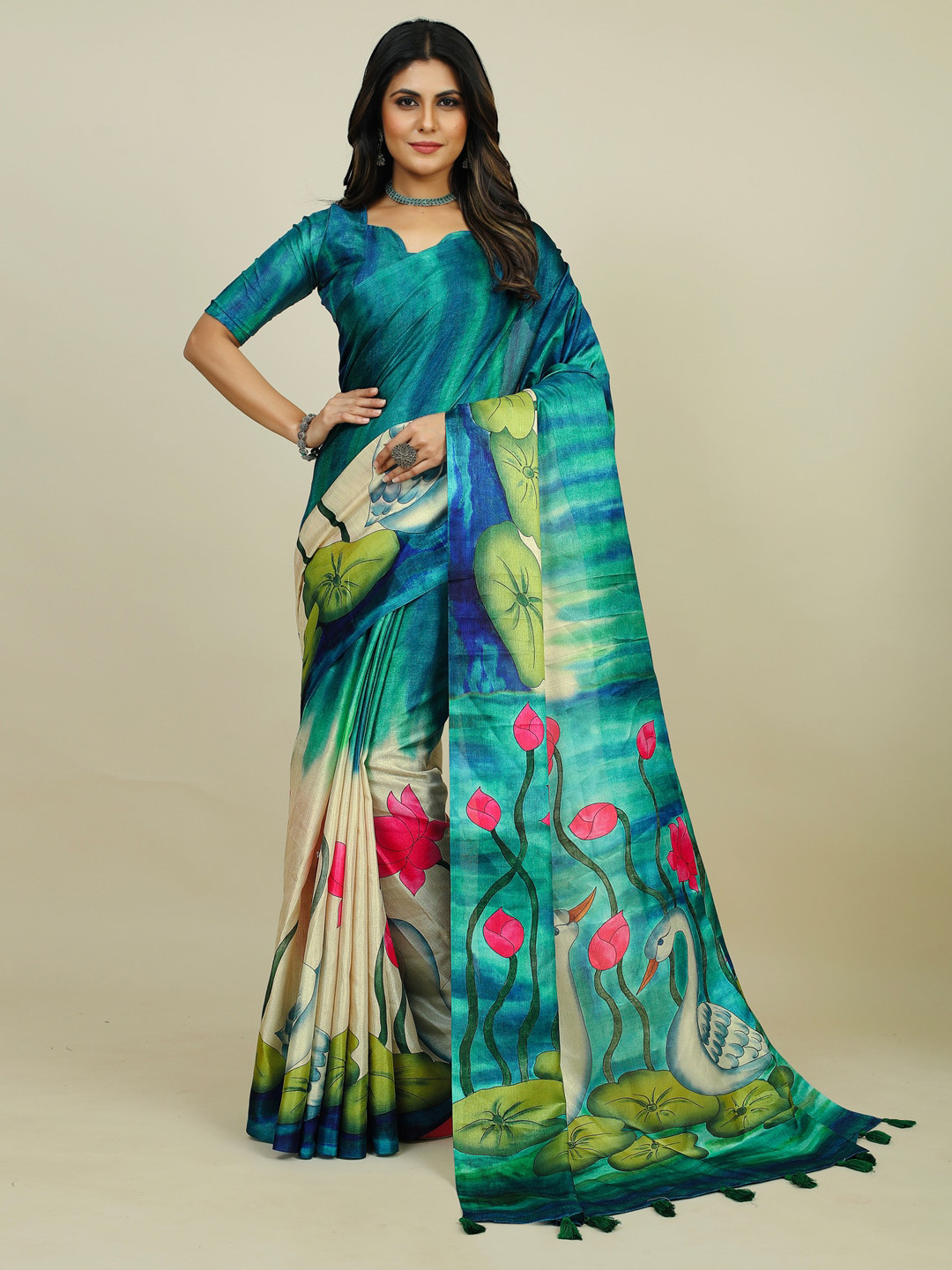 Mitera Blue & Red Floral Printed Dabu Saree