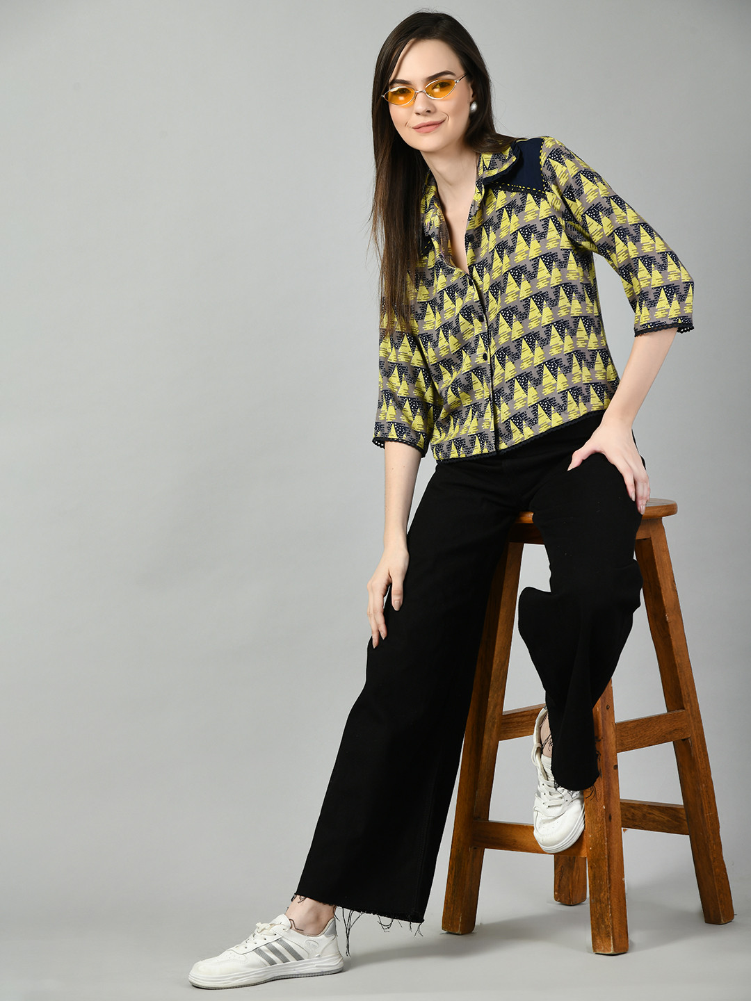 DOISA Abstract Printed Shirt Style Top