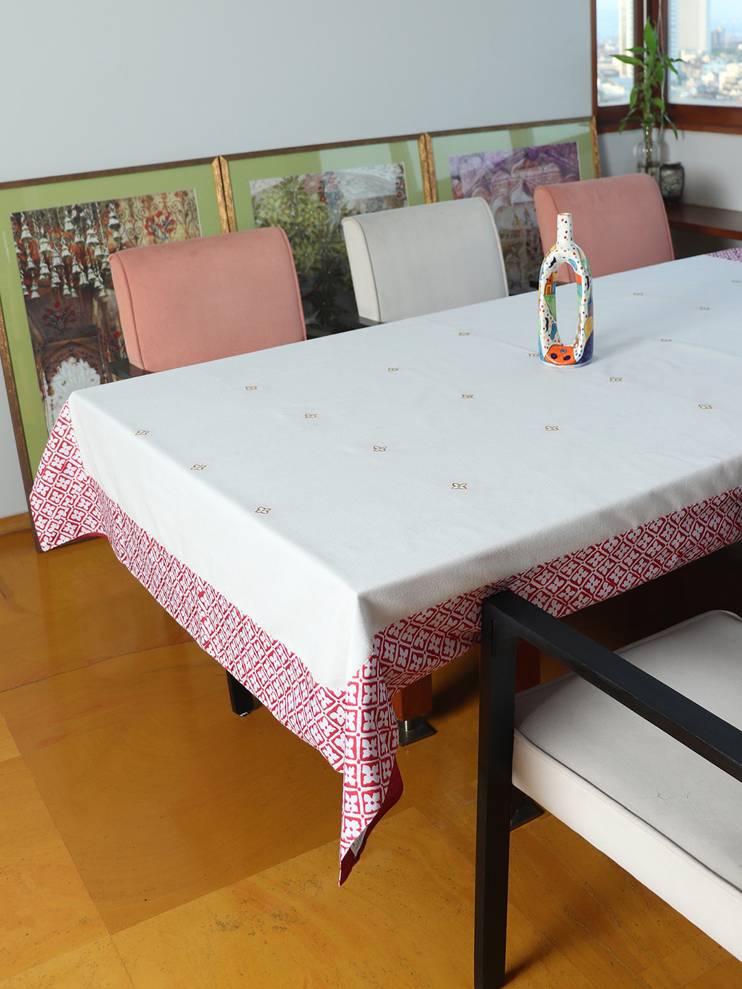 ZEBA White & Red Self-Designed Cotton 6-Seater Table Cover