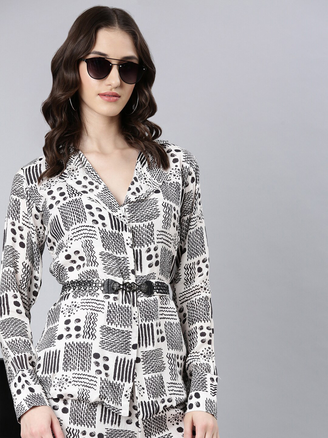 SHOWOFF Printed Shirt With Trouser With Belt
