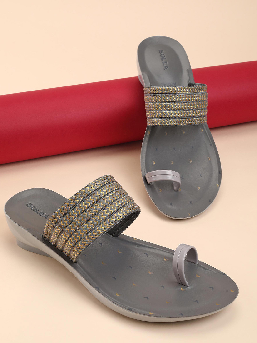 Paragon Lightweight & Durable One Toe Flats
