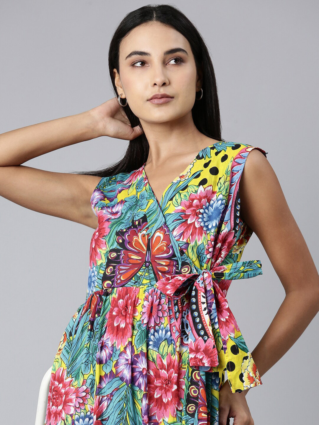 SHOWOFF V-Neck Floral Prined Gathered Midi Wrap Dress
