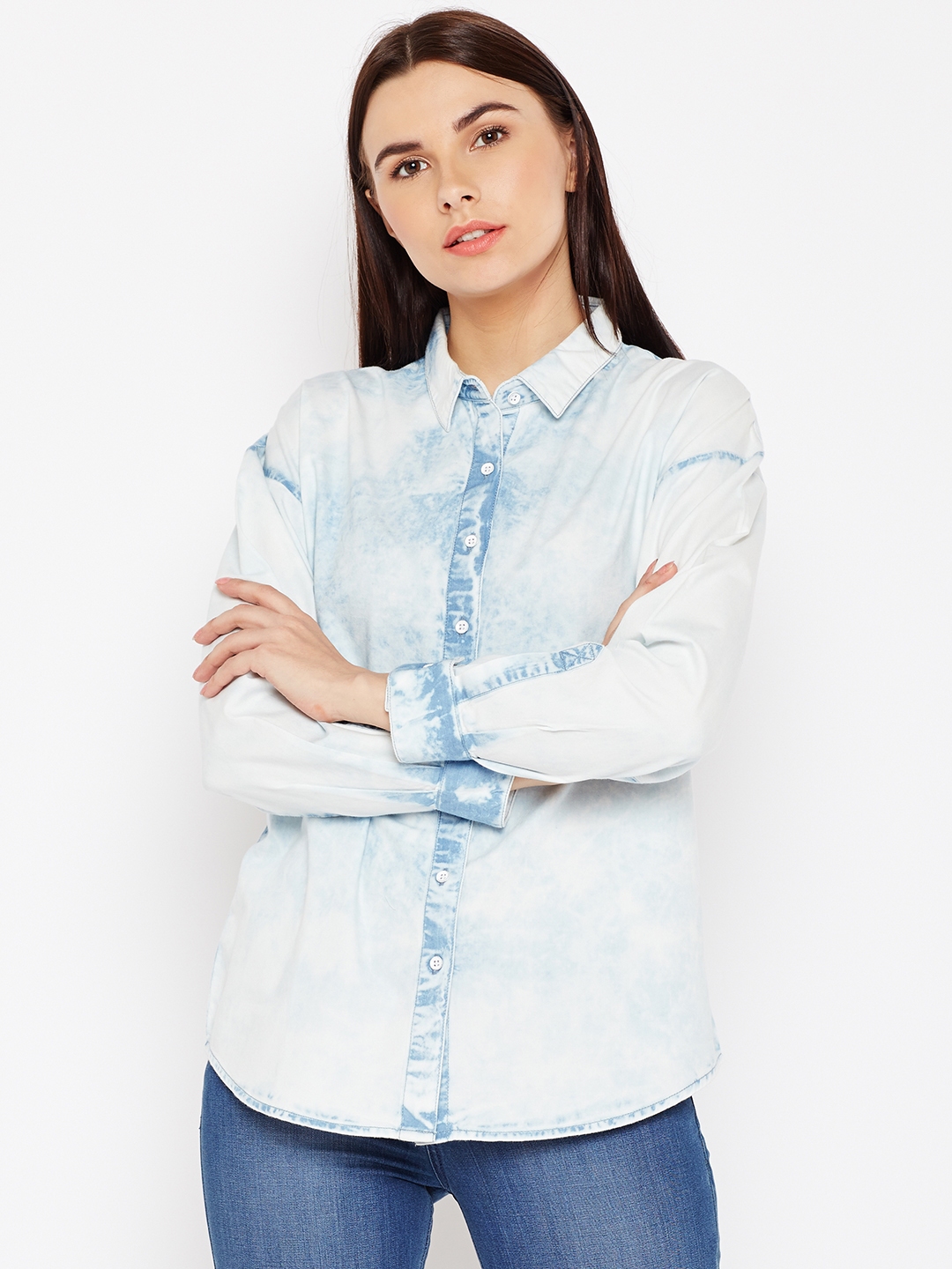 Buy Wrangler Women Blue Regular Fit Faded Casual Shirt - Shirts for Women  2501184 | Myntra