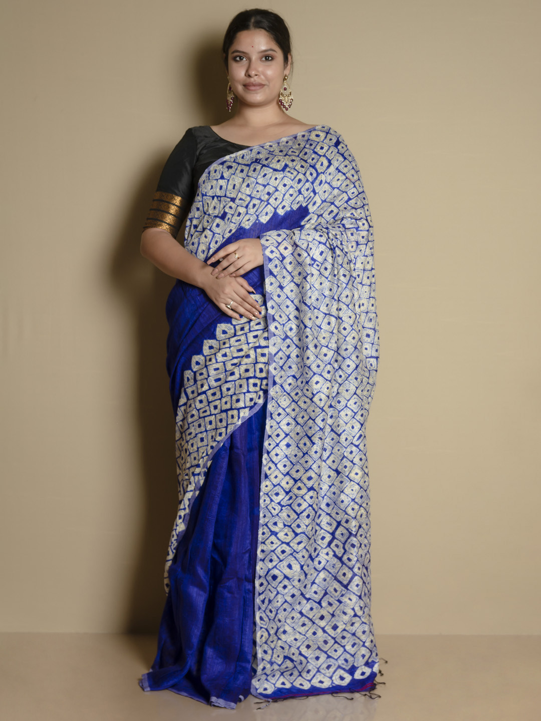 SARIKA Geometric Printed Tissue Saree