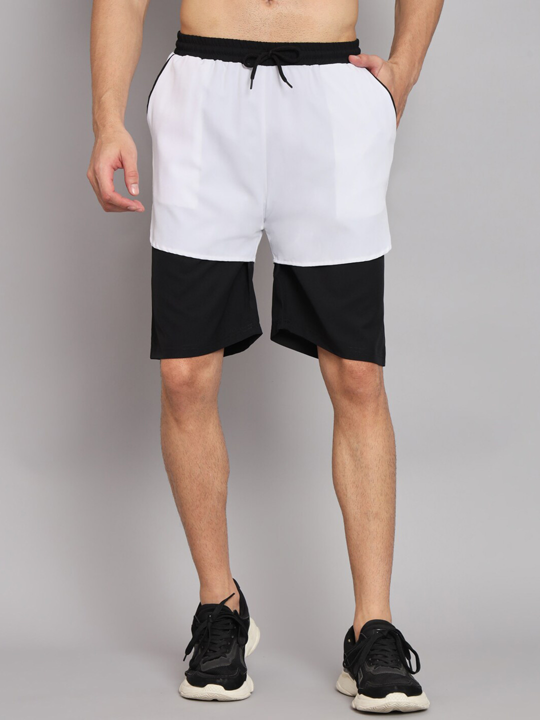 GLITO Men Mid-Rise Colourblocked Sports Shorts