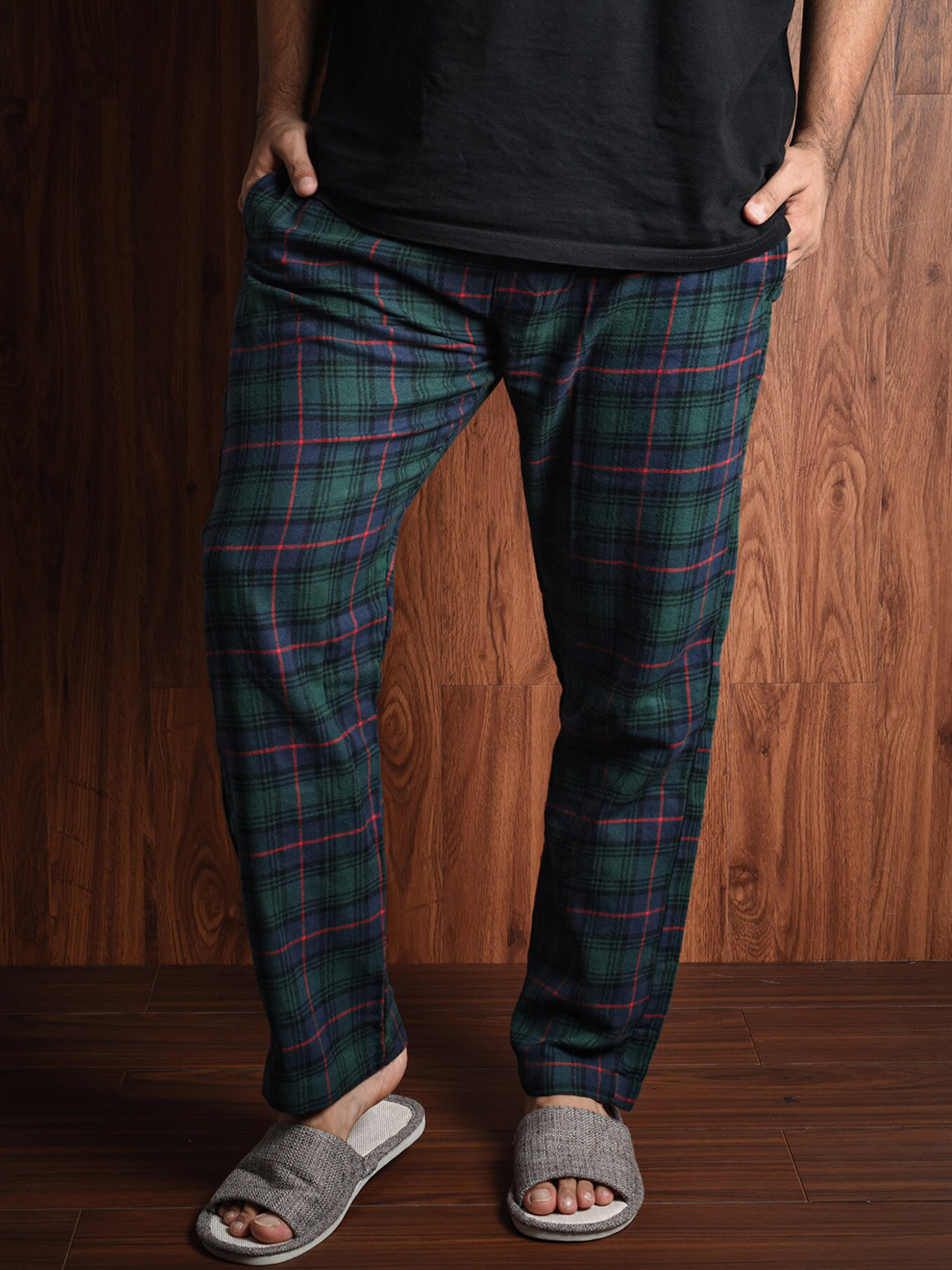 BOMBAY TROOPER Men Mid Rise Checked Cotton Soft Lounge Wear Pyjamas