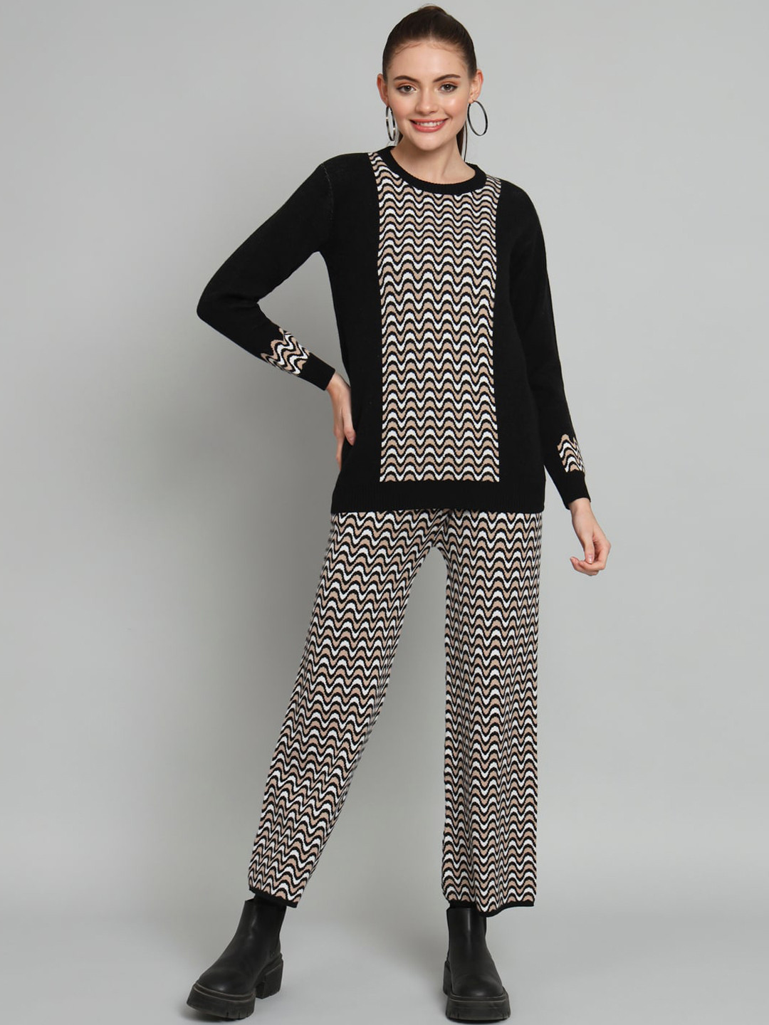 BROOWL Self-Design Sweatshirt With Trousers