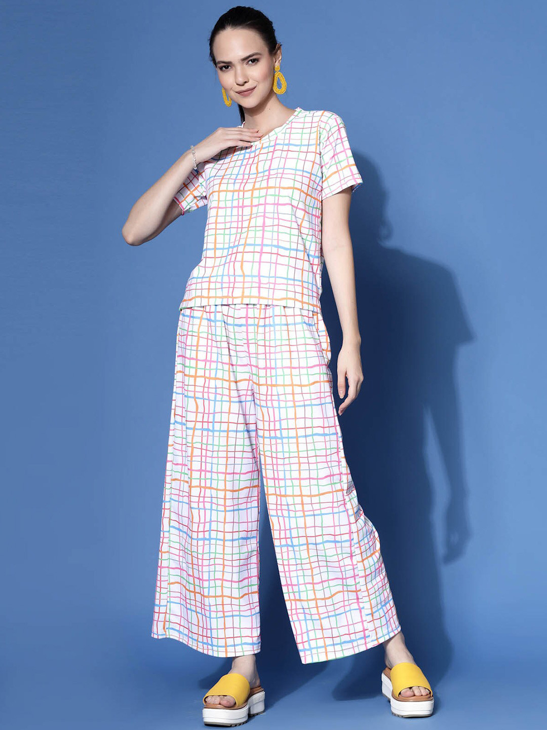 Oomph! Women Checked Round Neck T-shirt And Wide Leg Trousers Co-Ords Set