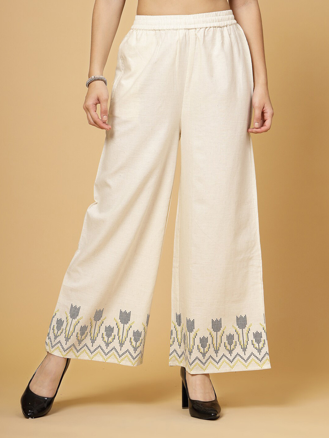 Pistaa Women White & Green Floral Hem Design Ethnic Palazzos