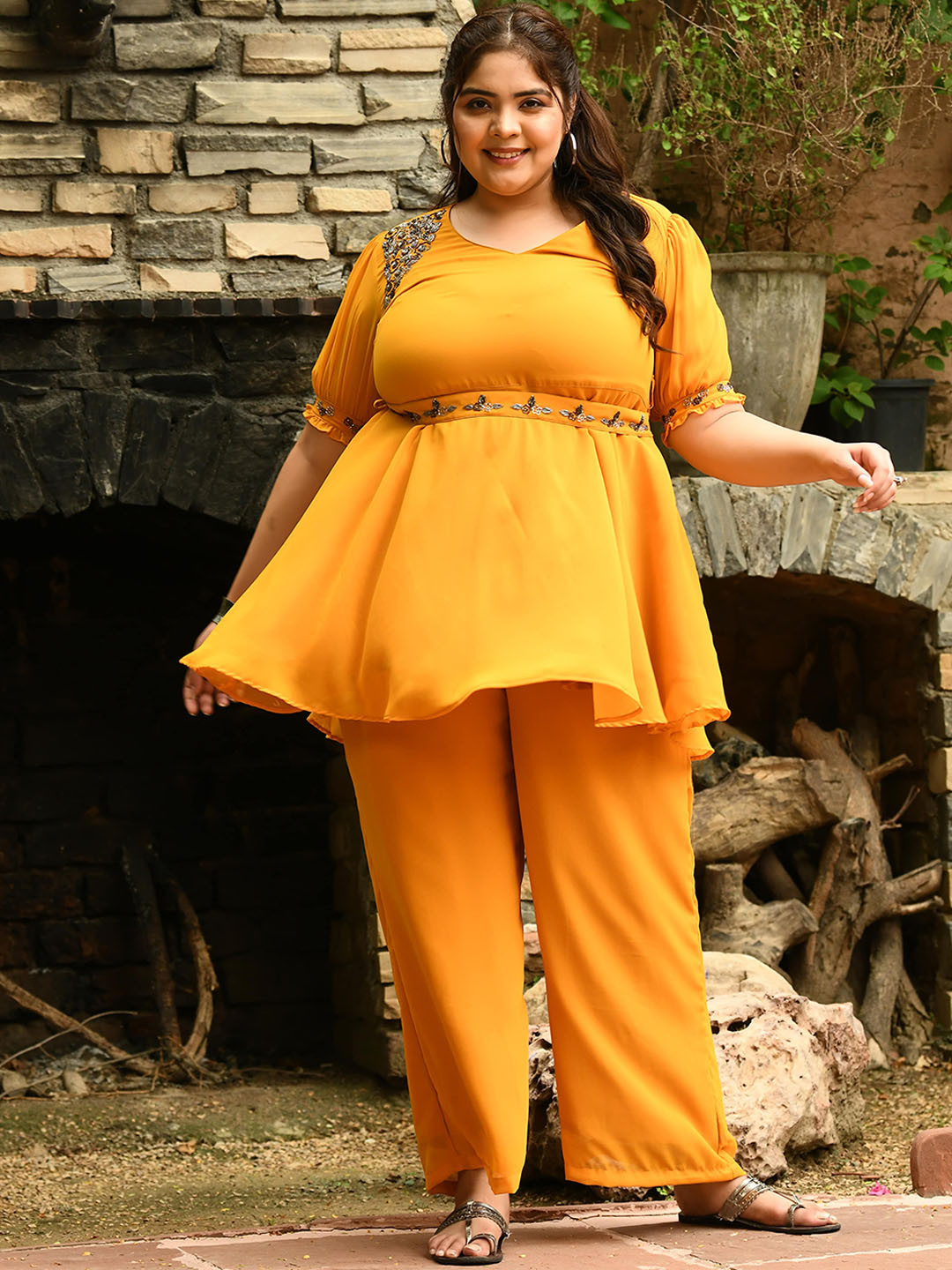 PrettyPlus by Desinoor.com Plus Size Embroidered Georgette Empire Beads Kurta & Palazzos