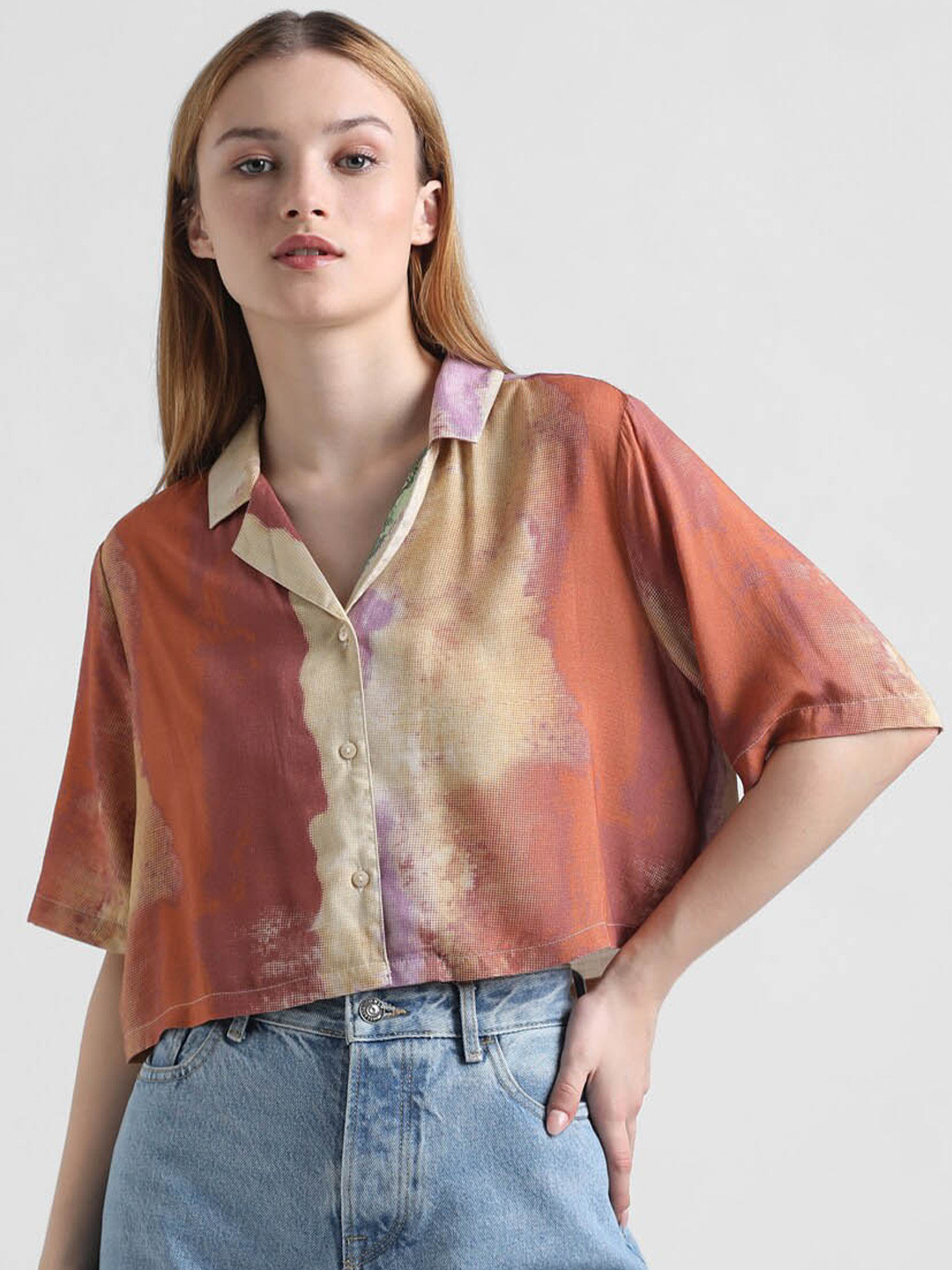 ONLY Onl Uexbiton SS Boxy Abstract Printed Casual Shirt