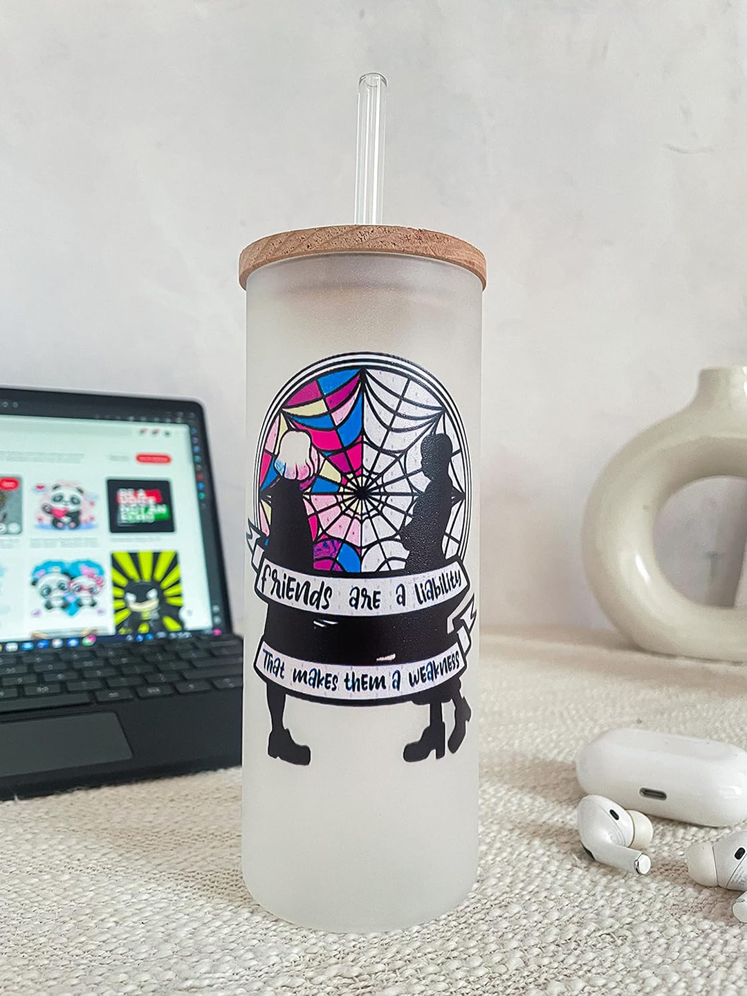 1219 Avenue Transparent Tumbler With Straw & Lid-650 ml