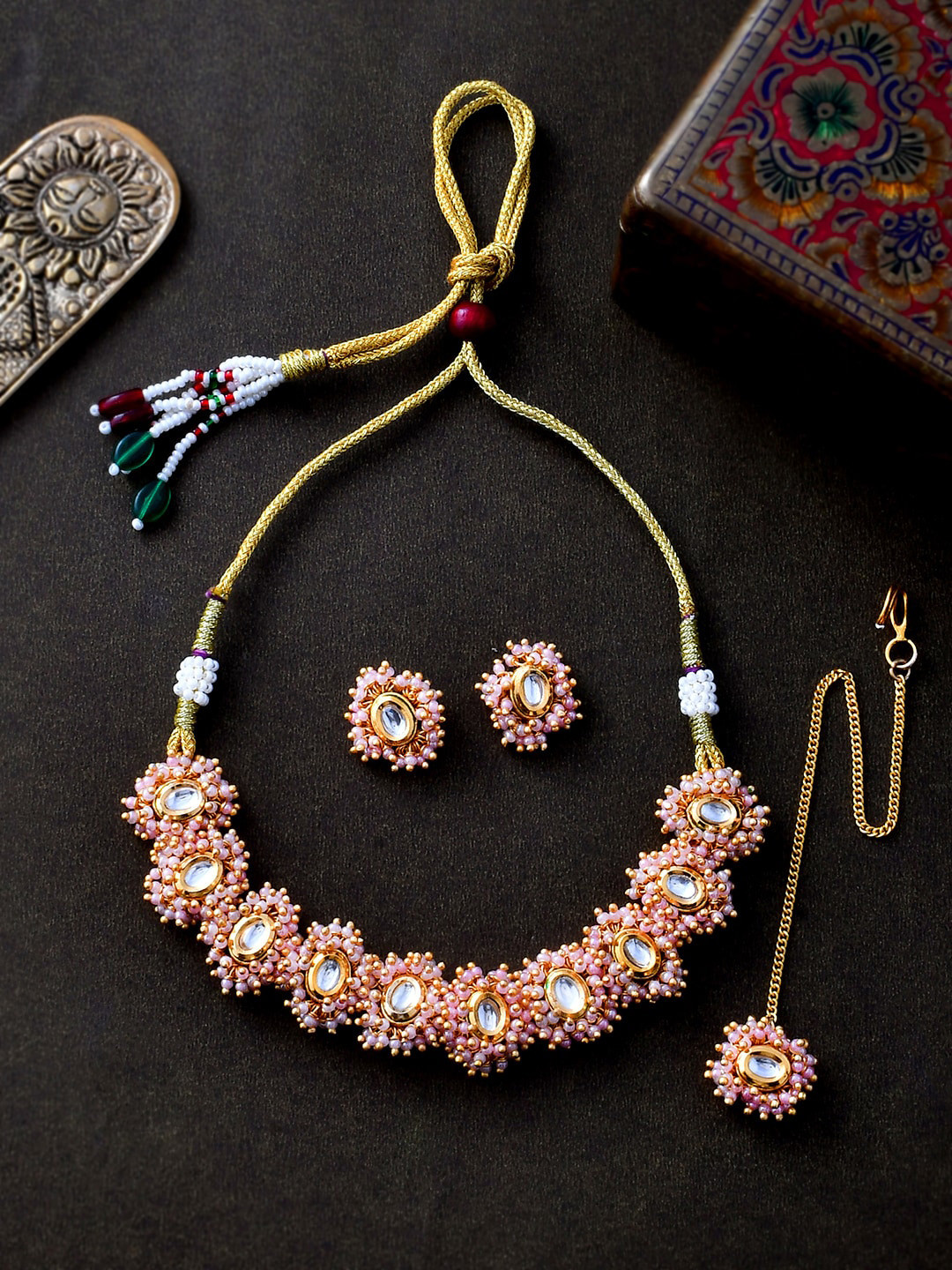 Voylla Veerangana Gold Plated Oval Cut Kundan Studded Jewellery Set With Maang Tika