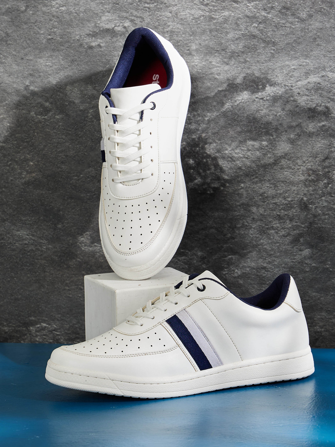 Styli Men White & Blue Perforated Side Panel Detail Lace-Up Sneakers