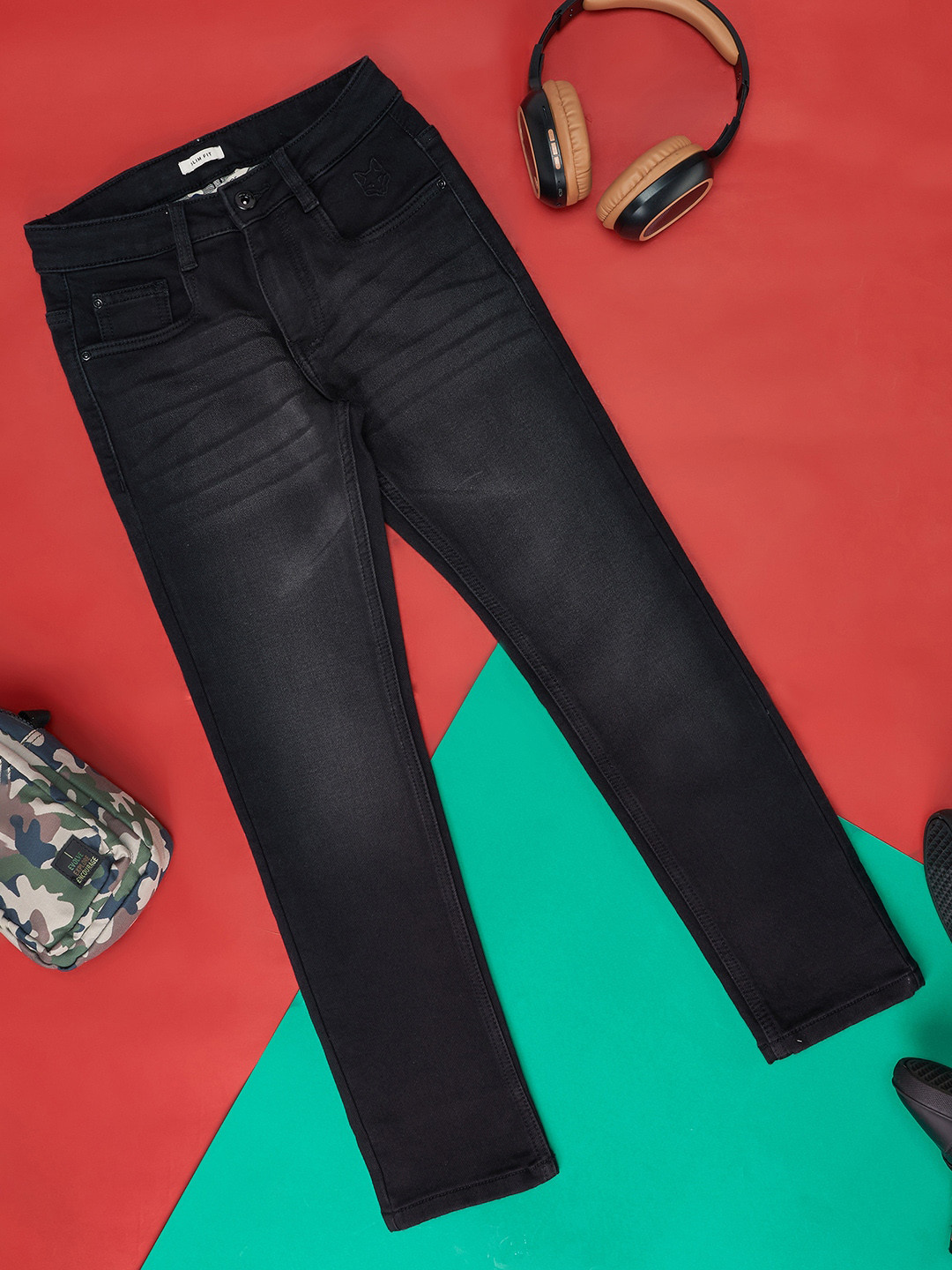 Pantaloons Junior Boys Clean Look Light Fade Jeans