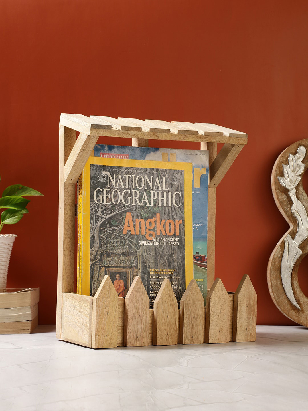 VarEesha Brown Mango Wood Hut Magazine Organiser