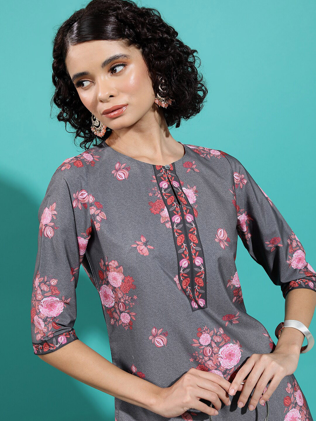 KETCH Grey Floral Printed Straight Kurta