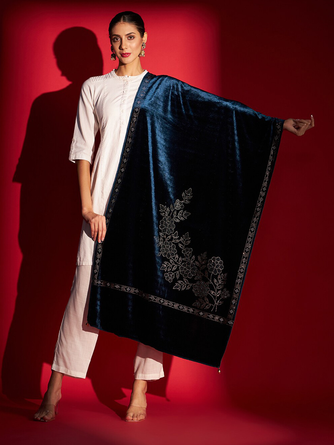 Zamour Velvet Embellished Shawl