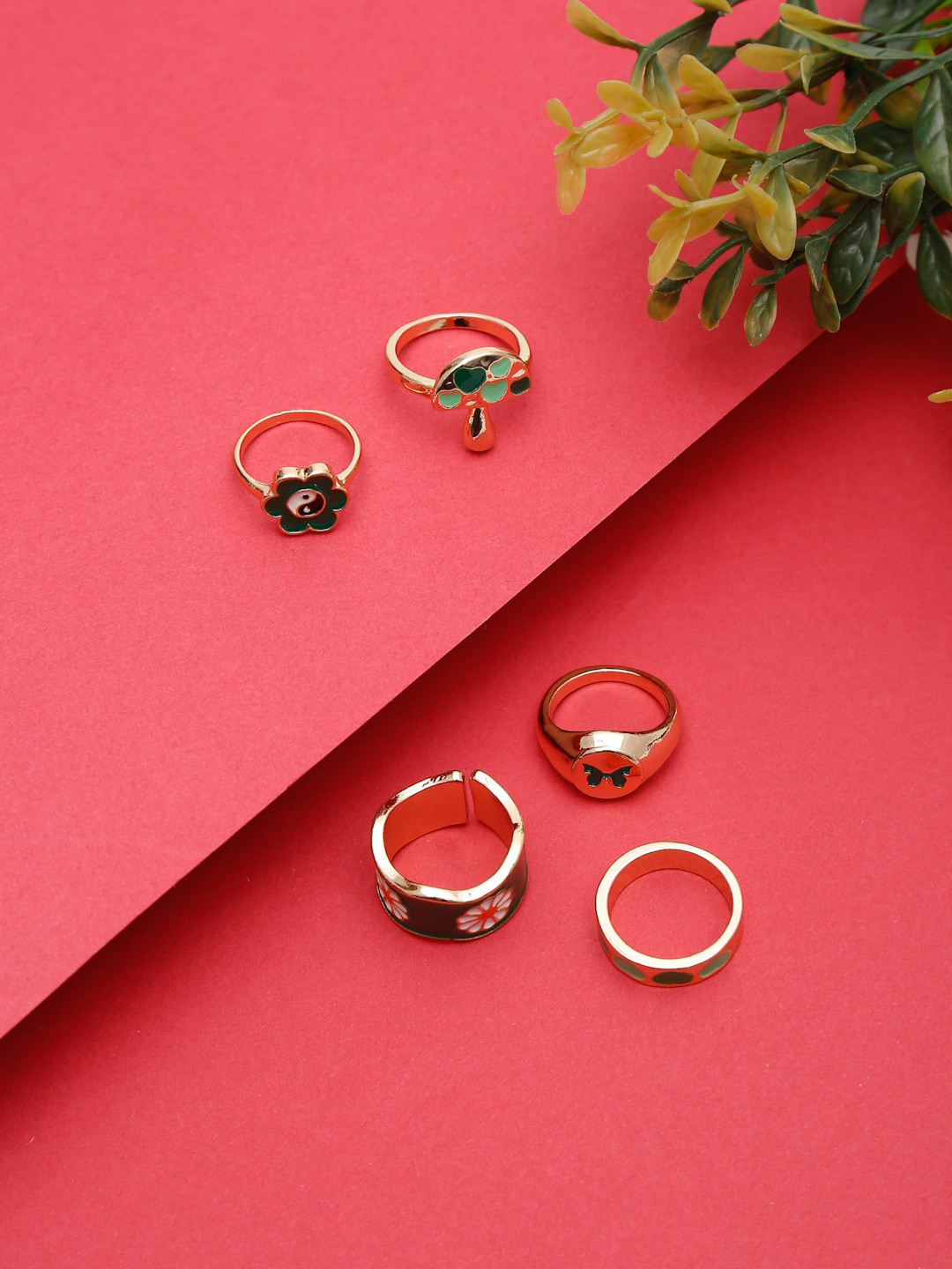DressBerry Set Of 5 Gold-Plated Enamelled Finger Rings