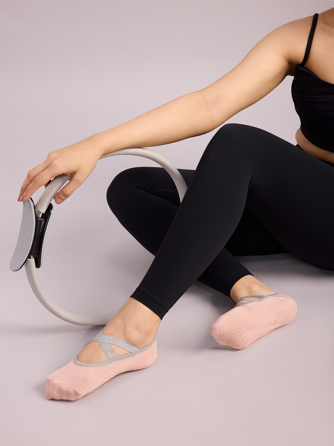 Mint & Oak Women Anti-Odour No-Show Yoga Socks
