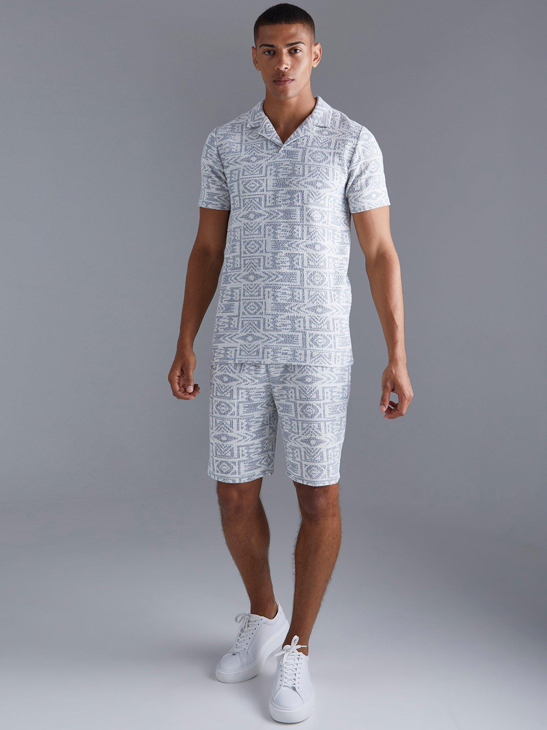 boohooMAN Geometric Self Design Co-Ord Set