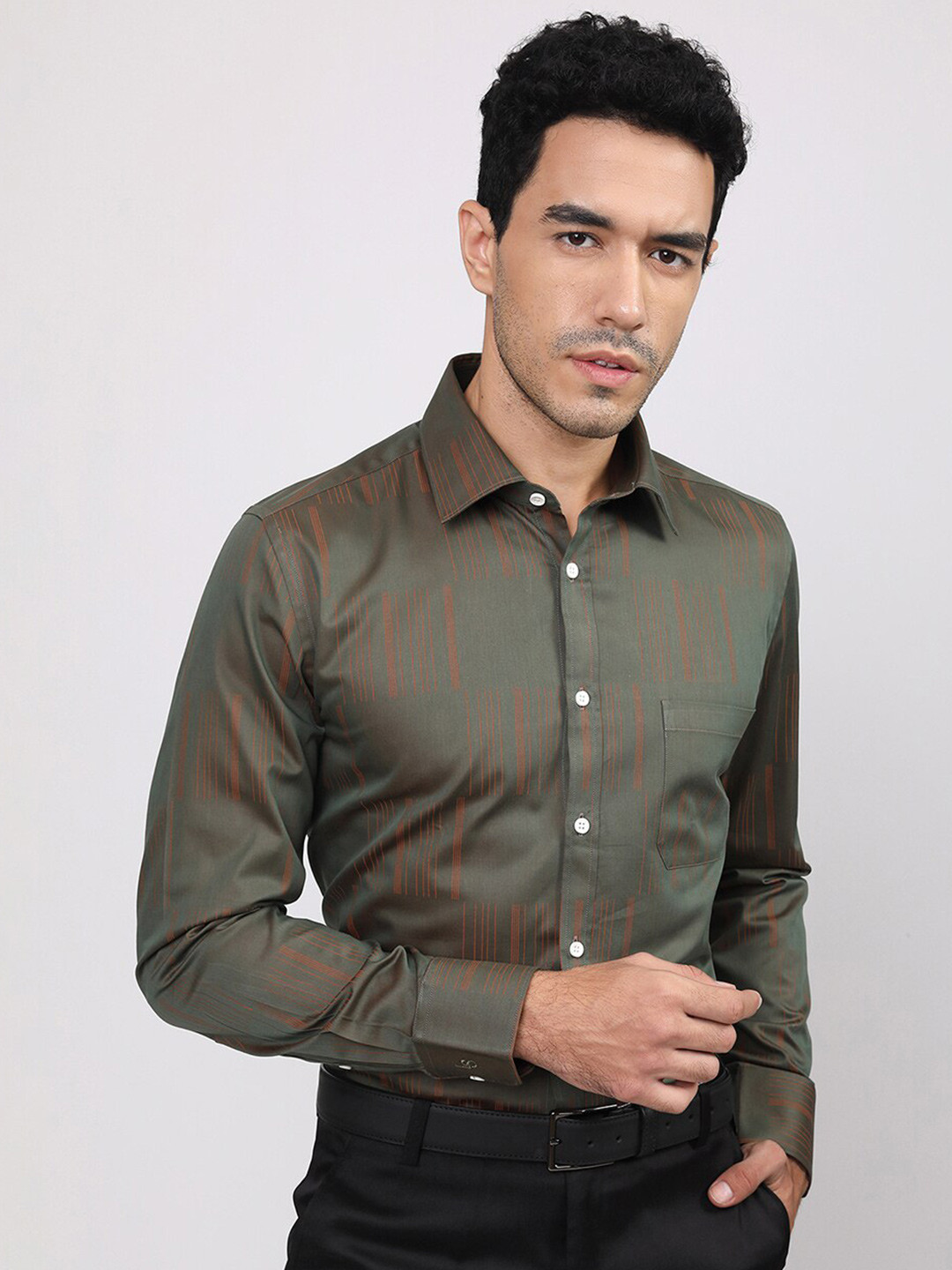 LOUIS STITCH Comfort Abstract Printed Spread Collar Chest Pocket Cotton Formal Shirt
