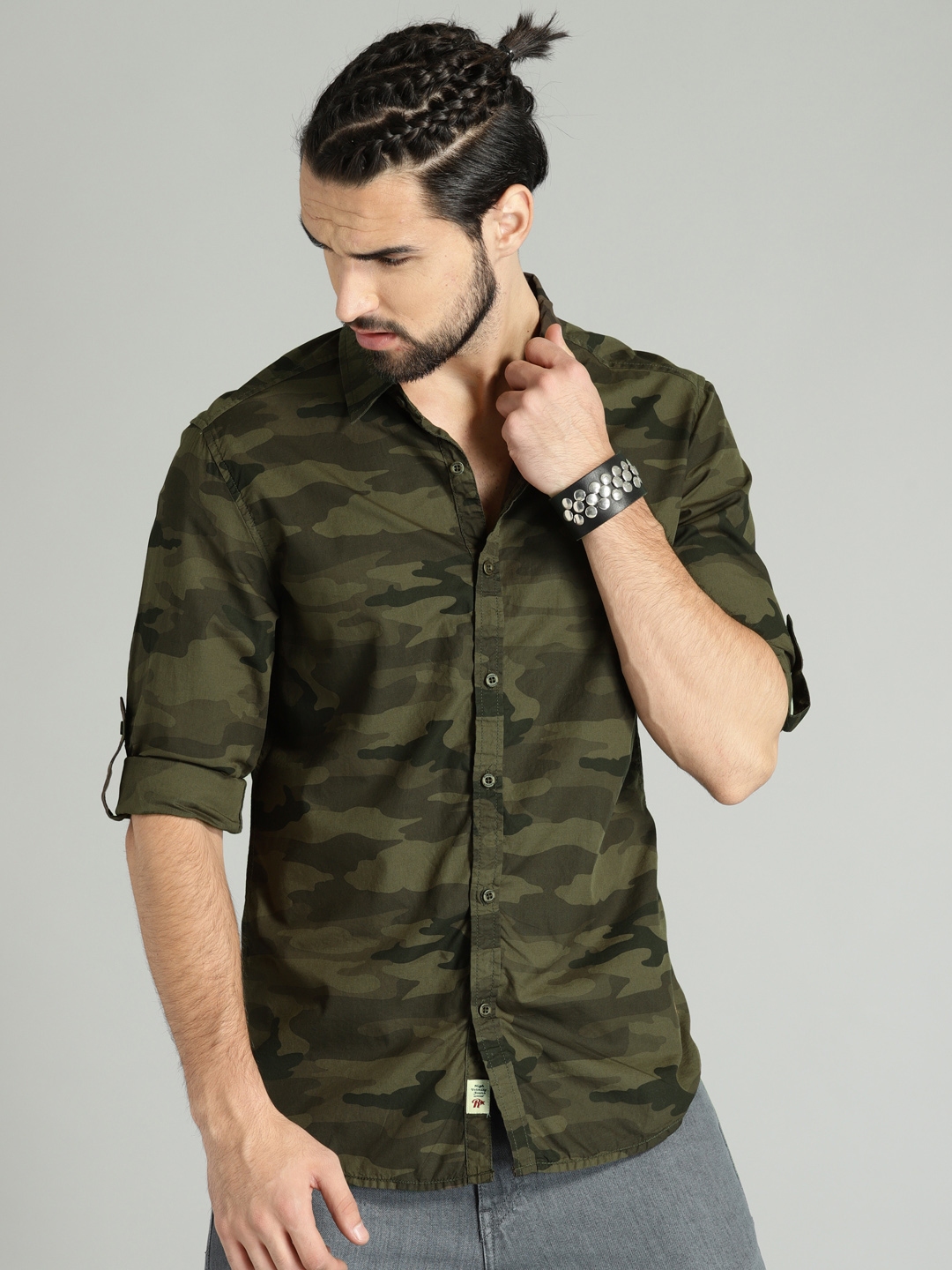 Roadster Men Grey & Olive Green Camouflage Printed Casual Sustainable Shirt