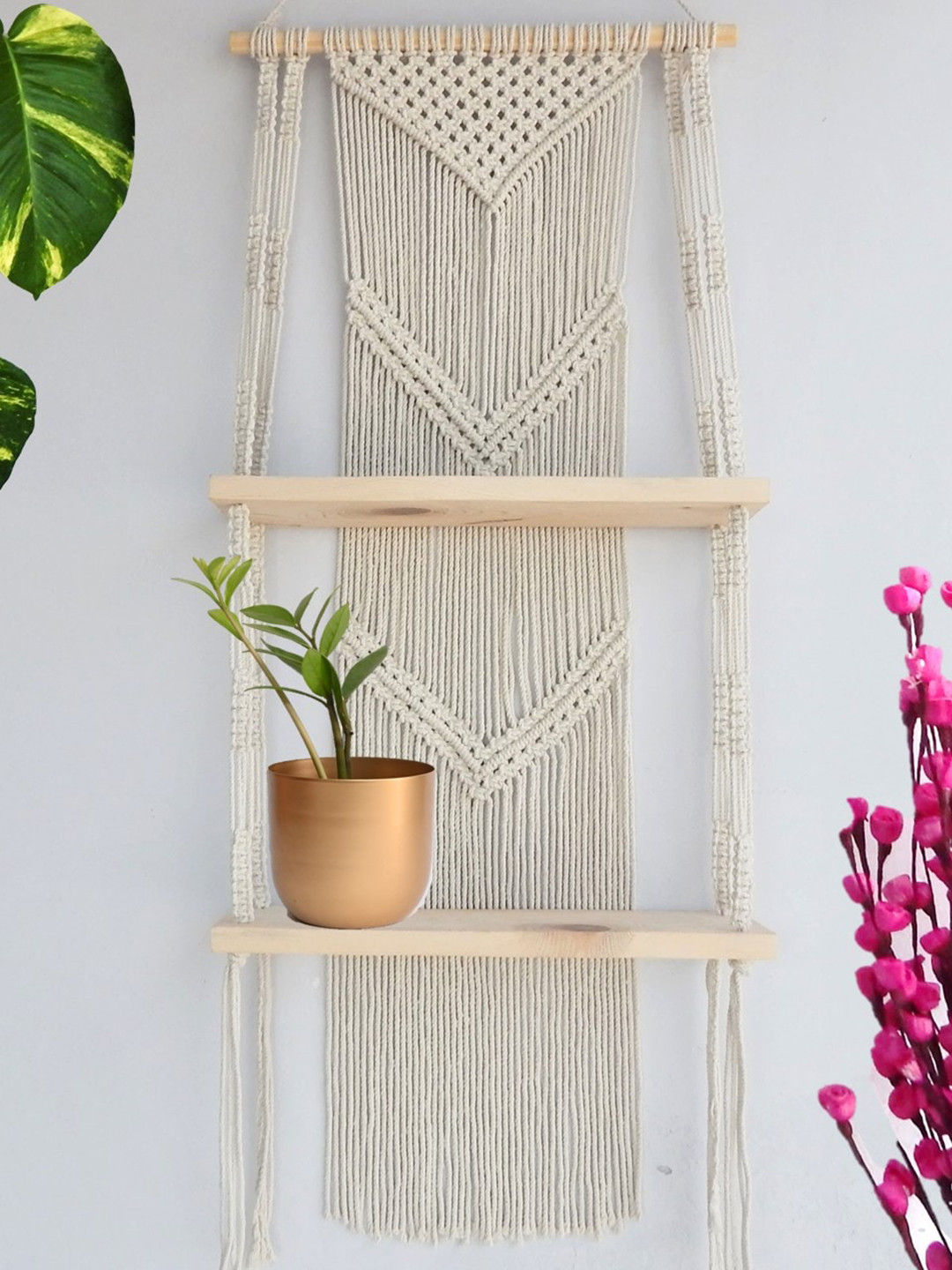 ecofynd Off White Cotton Macrame Wall Hanging With Wooden Shelf