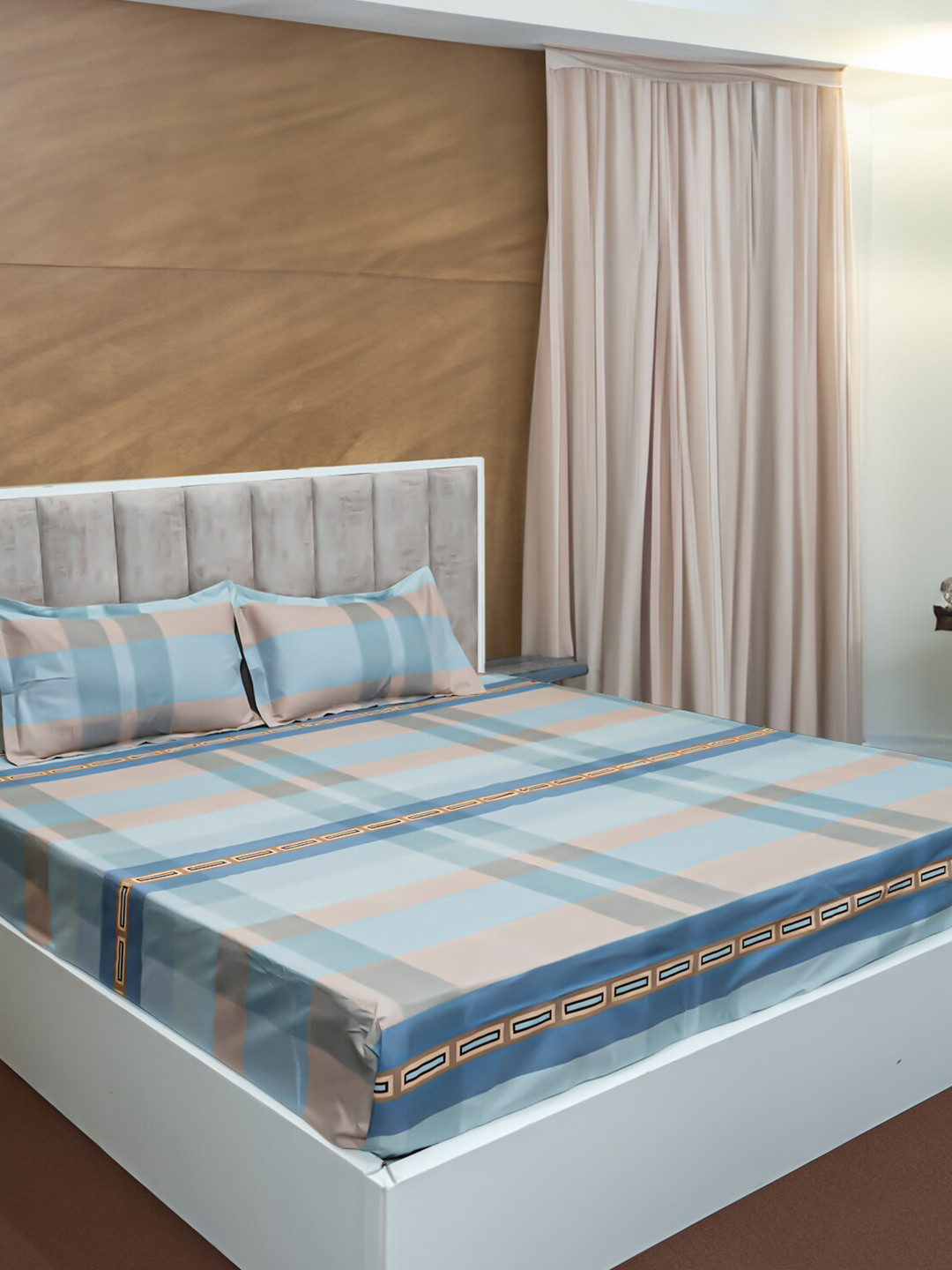 BELLA TRUE Grey Checked Microfiber 210 TC King Fine Bedsheet with 2 Pillow Covers-86 x 104 inches