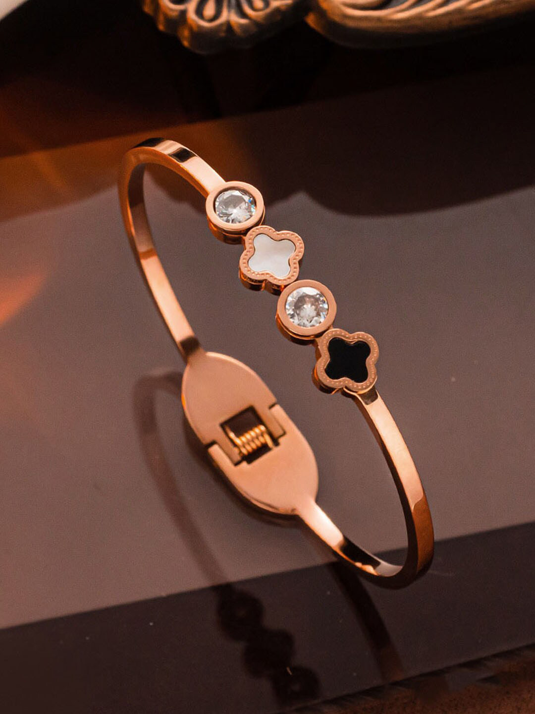 Jewels Galaxy Stainless Steel Rose Gold Plated Mother Of Pearls Leaf Clover Bracelet