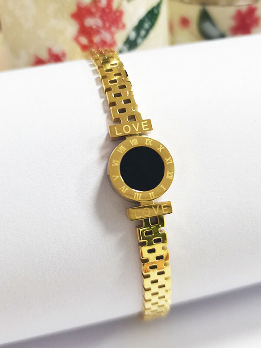 Designs & You Gold-Plated Roman Numerals Detail Bangle-Style Bracelet