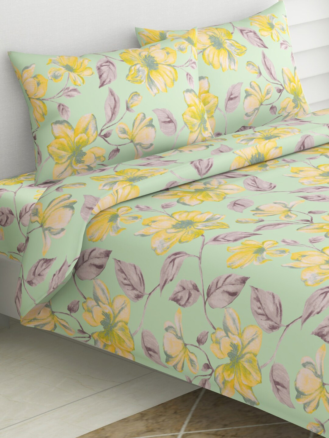 haus & kinder Yellow & Green Floral Pure Cotton 120 TC King Bedsheet With 2 Pillow Covers
