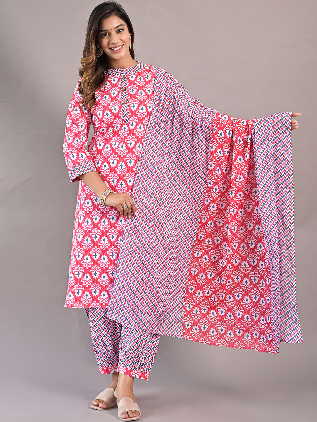 Girly Girls Ethnic Motifs Printed Regular Pure Cotton Kurta with Salwar & Dupatta