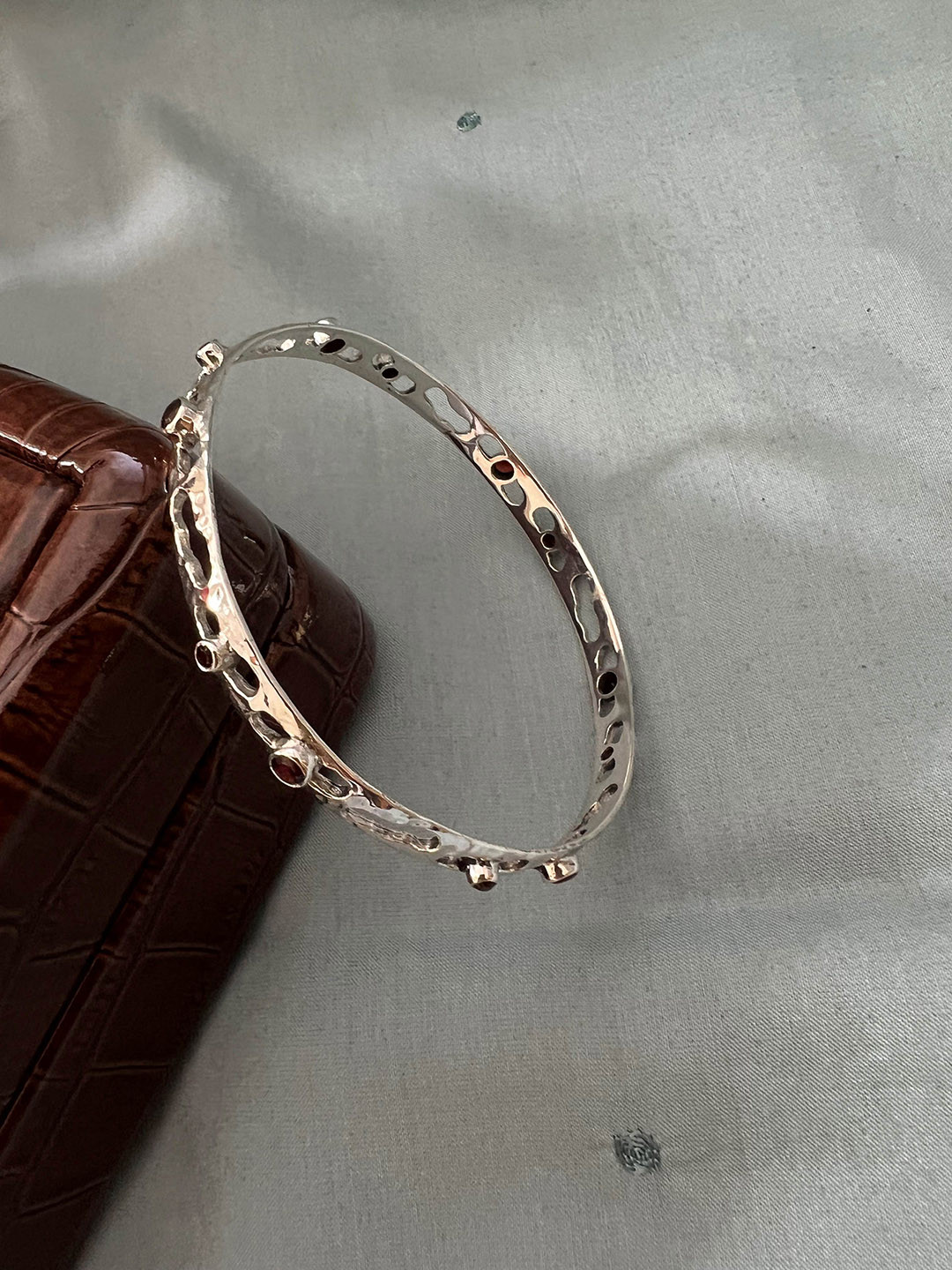 Arte Jewels 925 Sterling Silver Gemstone Bangle
