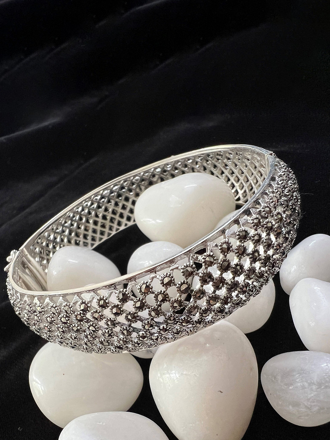 Arte Jewels 925 Sterling Silver Marcasite Stones Bangle