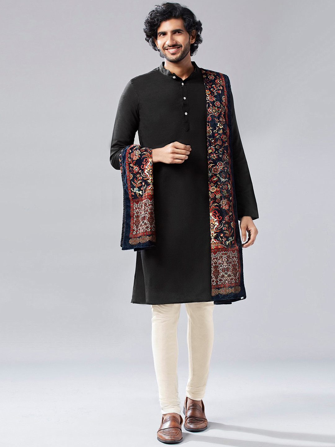 KISAH Men Straight Kurta With Churidar & Dupatta Set